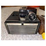 Bell & Howell Slide Cube Projector with Woodgrain Case and Lamp