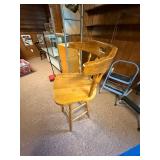 Wooden Swivel Bar Stool with Spindle Back