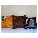 Set of 6 Decorative Throw Pillows with Seasonal and Animal Designs