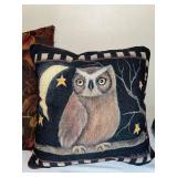 Set of 6 Decorative Throw Pillows with Seasonal and Animal Designs