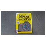 Nikon SB-600 Speedlight Flash Camera with Manuals and Camera Book Bundle