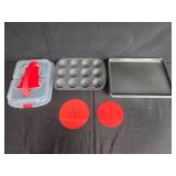 Baking Set with Muffin Pan, Cookie Sheet, Carrier and Silicone Accessories
