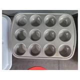 Baking Set with Muffin Pan, Cookie Sheet, Carrier and Silicone Accessories
