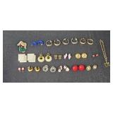 Vintage Costume Jewelry Lot Earrings Brooch Bracelet