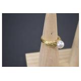 18k Yellow Gold Ring with Pearl Accent, 6.42g, Size 7