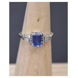 10k White Gold Ring with Blue Stone, 2.14g