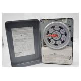 Paragon 7008-00 Electrical Timer Switch 120V 60Hz