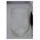 4 stemless wine glasses