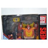 Transformers Power of the Primes Rodimus Prime Leader Class Figure