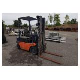 Baker B-50-CL Propane Forklift - Non-Operational