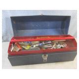 (CSB) 18" Metal Tool Box with Conte...