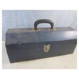 (CSB) 18" Metal Tool Box with Conte...