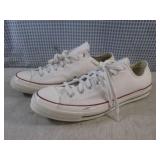 (BS) Pair of Converse Chuck Taylor ...