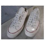 (BS) Pair of Converse Chuck Taylor ...