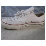 (BS) Pair of Converse Chuck Taylor ...