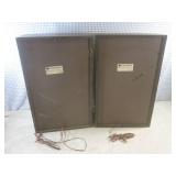 (EC1) Pair of Lloyd