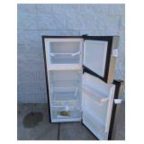 NEW HISENSE 4.4 CU FT MINI FRIDGE