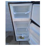 NEW HISENSE 4.4 CU FT MINI FRIDGE