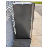NEW LG TOP FREEZER REFRIGERATOR  6 CU. FT