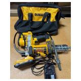 Dewalt 20V MAX 10,000 PSI Variable Speed Grease Gun + 1 20V MAX 3.0 Battery, Charger, Bag - LIGHTLY USED - MSRP $380