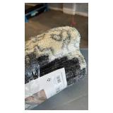 Everest 30” x 96” Rug Runner - grays & ivory 