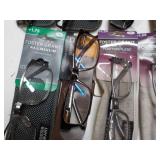 20 pair of Readers - various streng...