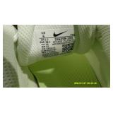 Nike Tanjun White/Black Size 6