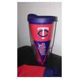 Child Twins Shirt, Hat and Thermo Cup.