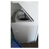 Whirlpool 1.6 cu.ft Electric Stacked Laundry Center 6 Wash cycles and AutoDry.