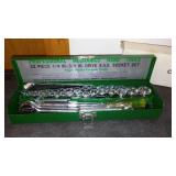 NEW 22 pc. S.A.E. Socket Set