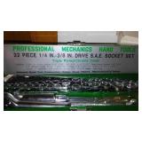 NEW 22 pc. S.A.E. Socket Set