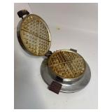 Vintage Waffle Maker No Plug in