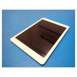 Apple iPad 5th Gen A1823 // 32GB of storage // Carrier Unlocked // Includes Charging Cable // Light scratches on screen