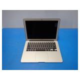 Apple MacBookAir 7,2 A1466 // INTEL CORE I5-5350U 0.5 Ghz // 8GB DDR3 RAM // 251GB SSD // 13.3" screen with 1440 x 900 Resolution // Includes power adapter and IOS