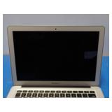 Apple MacBookAir 7,2 A1466 // INTEL CORE I5-5350U 0.5 Ghz // 8GB DDR3 RAM // 251GB SSD // 13.3" screen with 1440 x 900 Resolution // Includes power adapter and IOS