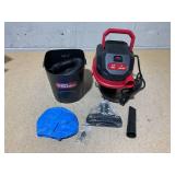 Hyper Tough 1.5 Gallon 2 Peak HP Poly Wet/Dry Vacuum, VH105 3502