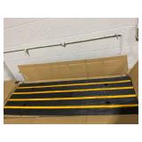 VEVOR Car Driveway Rubber Curb Ramps Heavy Duty 33069lbs Capacity Threshold Ramp 2.6 Inch High Cable Cover Curbside Bridge Ramp for Loading Dock Garage Sidewalk (1-Channel, 1Pack-Curb Ramp)