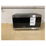 Galanz 0.9 Cu ft Air Fry Countertop Microwave, 900 Watts, Stainless Steel, New
