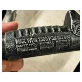 Graco® 1500-PSI Metered Dispenser Valve with Flex Line