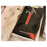 Zee Line Hand Pump #DS (in original packaging)