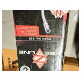 Zee Line Grease Gun #419 (in original packaging)