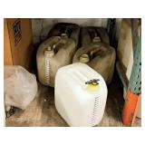 Lot of (5) 30-Quart Plastic Tanks (in original packaging)