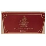 H - Spode Christmas Tree Gold Collection: Bread Basket, Teapot, Salt and Pepper Set in Original Boxes