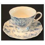 H - Set of 6 Vintage Porcelain Tea Cups and Saucers Assorted Floral Patterns