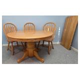 UL - Oak Dining Table with 6 Windsor Chairs
