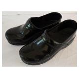 ML-BR1 - Dansko Women