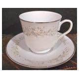 LL-FR - Vintage Grace Fine China Rhapsody 74-Piece Dinnerware Set with Plates, Bowls, Cups, Saucers, Sugar and Creamer