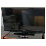 UL - Insignia 39-Inch LCD TV Model NS-39L240A13 with Remote