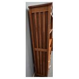 UL - Wooden Bookshelf with Drawer