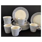 K - Royal Doulton Pacific Dinnerware Set with 8 Mugs, 8 Dinner Plates, and Bowl